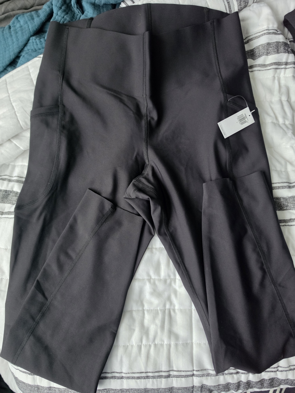 Old Navy Black Women’s Active Leggings.  Nwt